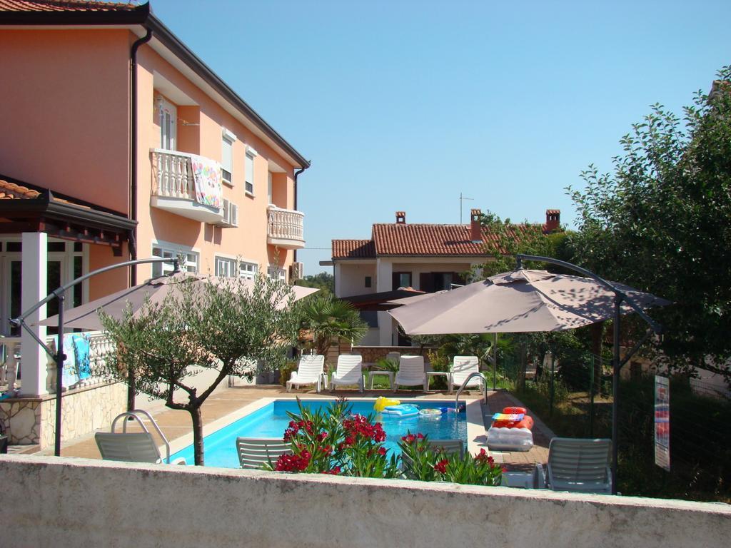 Apartments Kimm Poreč Buitenkant foto