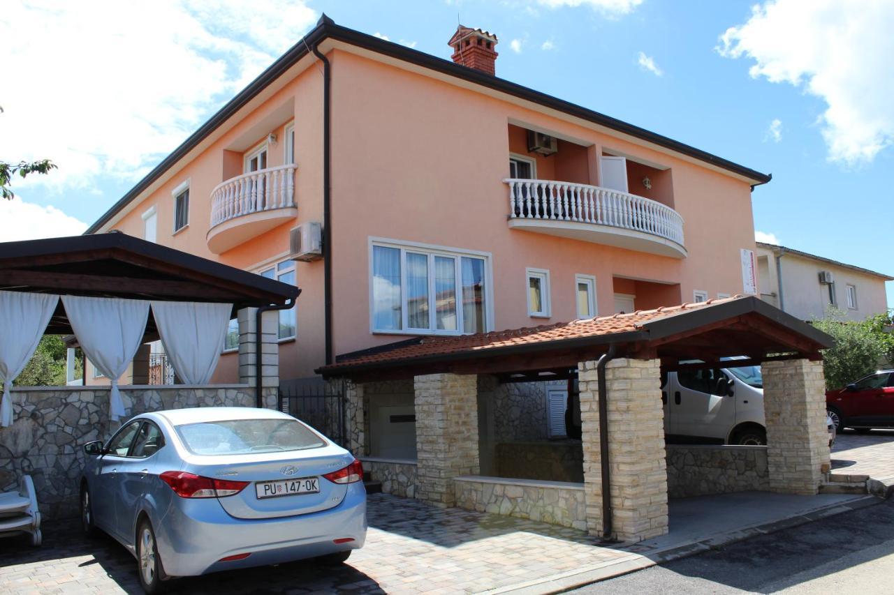 Apartments Kimm Poreč Buitenkant foto